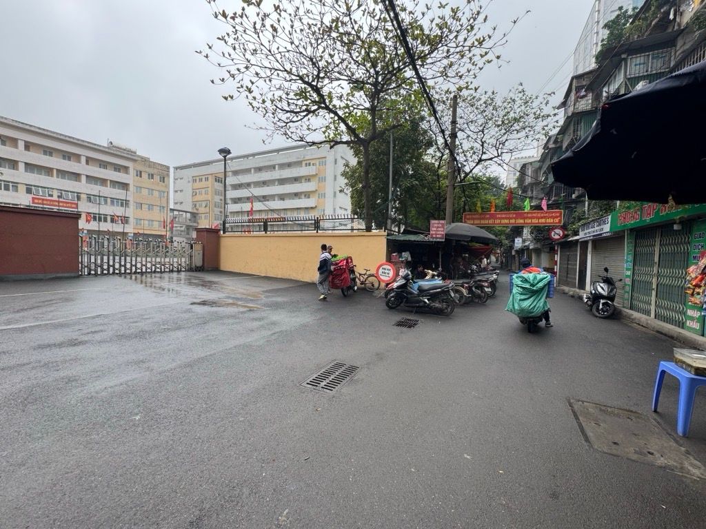 Bán nhà Giảng Võ - diện tích 100m2 1 tầng - 2 mặt ngõ ô tô tranh - giá 8,9 tỷ