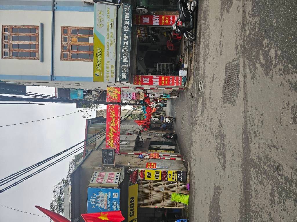 Bán nhà Vũ Tông Phan - diện tích 42m2 3 tầng - ô tô tránh - giá 6 tỷ