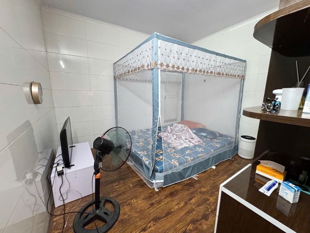 Bán nhà Thái Hà - diện tích 22,7m2 3 tầng - Nhà đẹp - giá 2,5 tỷ