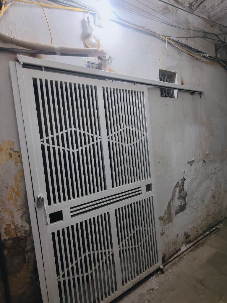 Bán nhà Khương Đình - diện tích 40m2 1 tầng - Tập thể Khương Đình - giá 3,18 tỷ