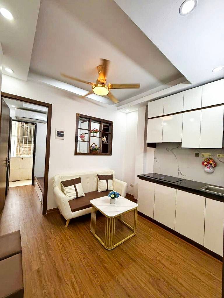 Bán nhà Vũ Tông Phan - diện tích 32m2 1 tầng - Thang máy - giá 1,6 tỷ