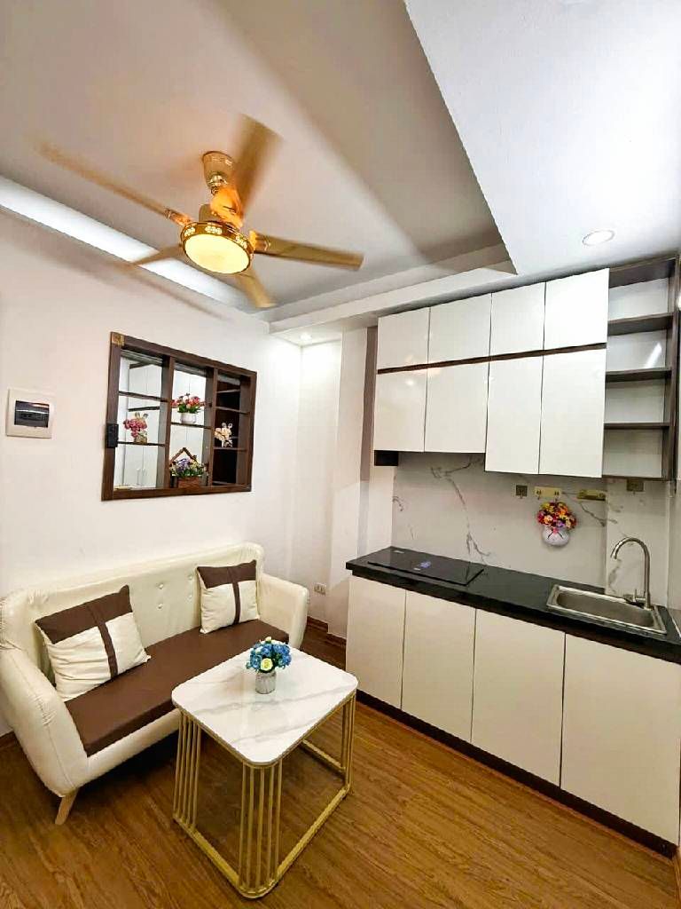 Bán nhà Vũ Tông Phan - diện tích 32m2 1 tầng - Thang máy - giá 1,6 tỷ