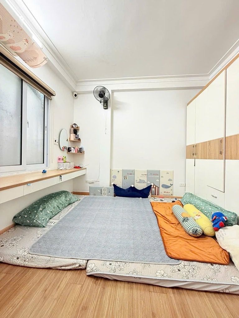 Bán nhà Hoàng Mai - diện tích 20,2m2 5 tầng - Ngõ rộng thoáng - giá 6,9 tỷ