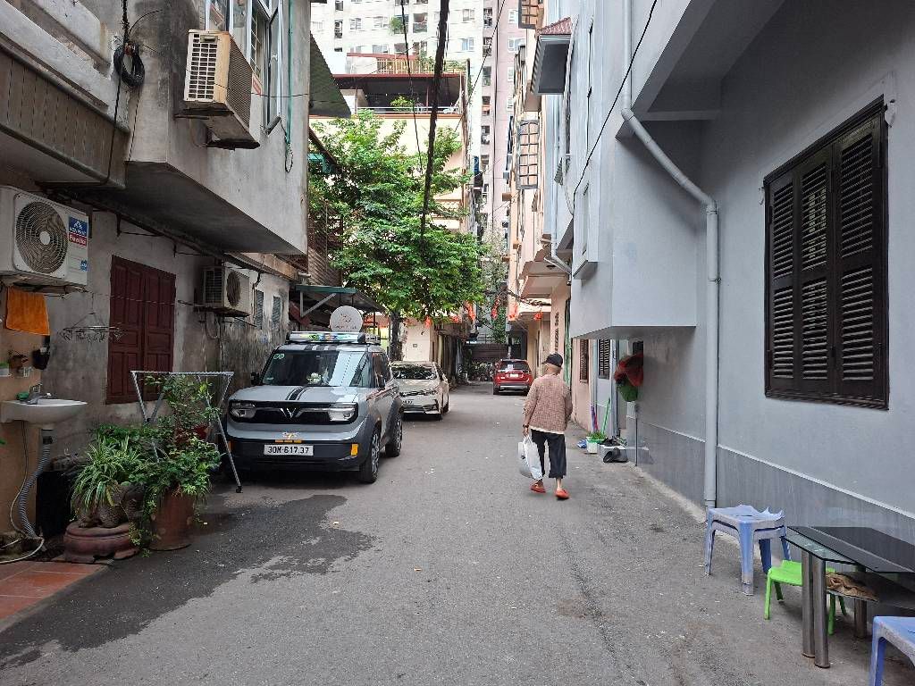 Bán nhà Khương Trung - diện tích 37m2 1 tầng - Ô TÔ TRÁNH - giá 11,8 tỷ