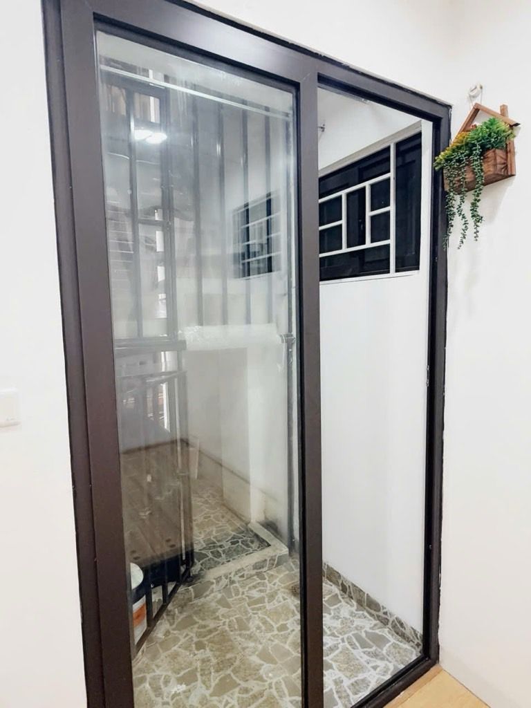 Bán nhà La Thành Nhỏ - diện tích 37m2 2 tầng - thang máy - giá 1,9 tỷ