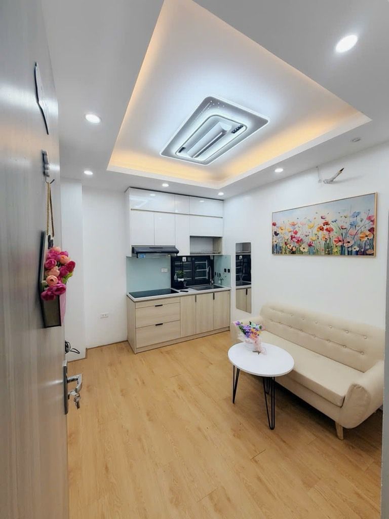 Bán nhà La Thành Nhỏ - diện tích 37m2 2 tầng - thang máy - giá 1,9 tỷ