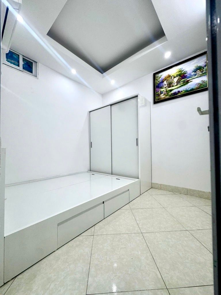 Bán nhà Giáp Nhất - diện tích 50m2 2 tầng - Căn hộ mini đẹp - giá 2,2 tỷ