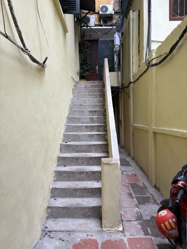 Bán nhà Hàng Chuối - diện tích 16.9m2 1 tầng - Căn hộ trung tâm - giá 3,8 tỷ