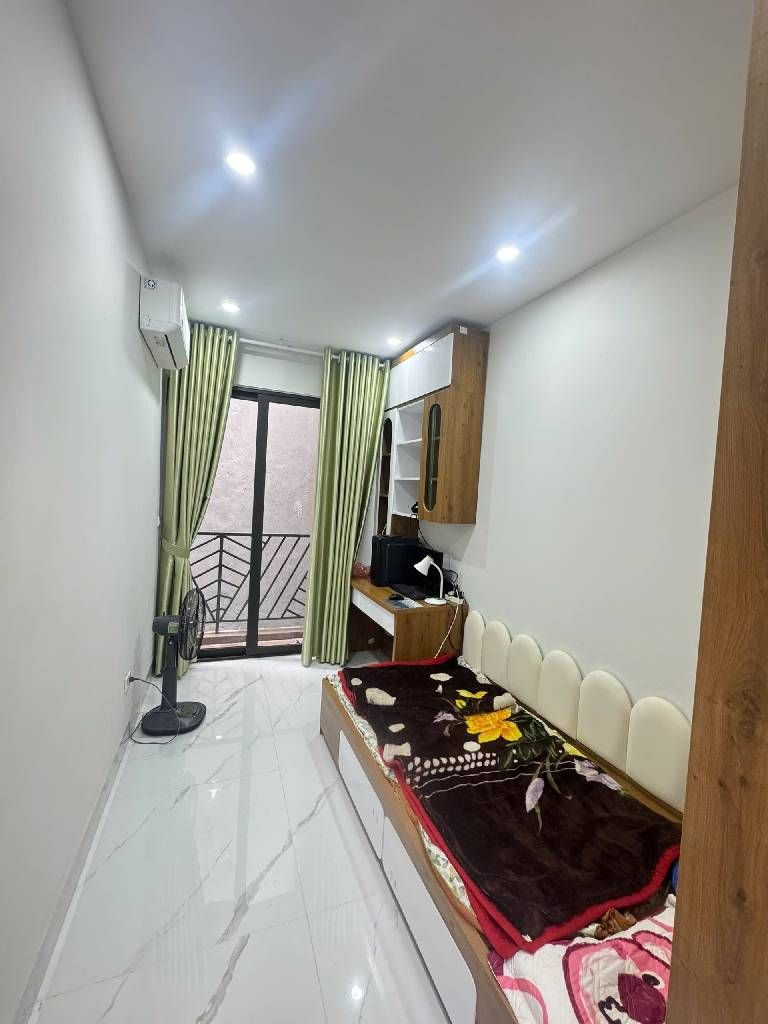 Bán nhà Ngõ Thổ Quan - diện tích 26m2 5 tầng - Nhà mới full nội thất - giá 8,7 tỷ