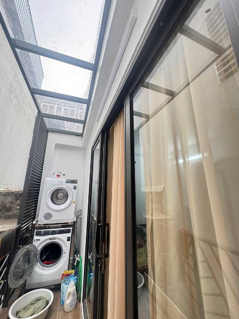 Bán nhà Ngõ Thổ Quan - diện tích 26m2 5 tầng - Nhà mới full nội thất - giá 8,7 tỷ