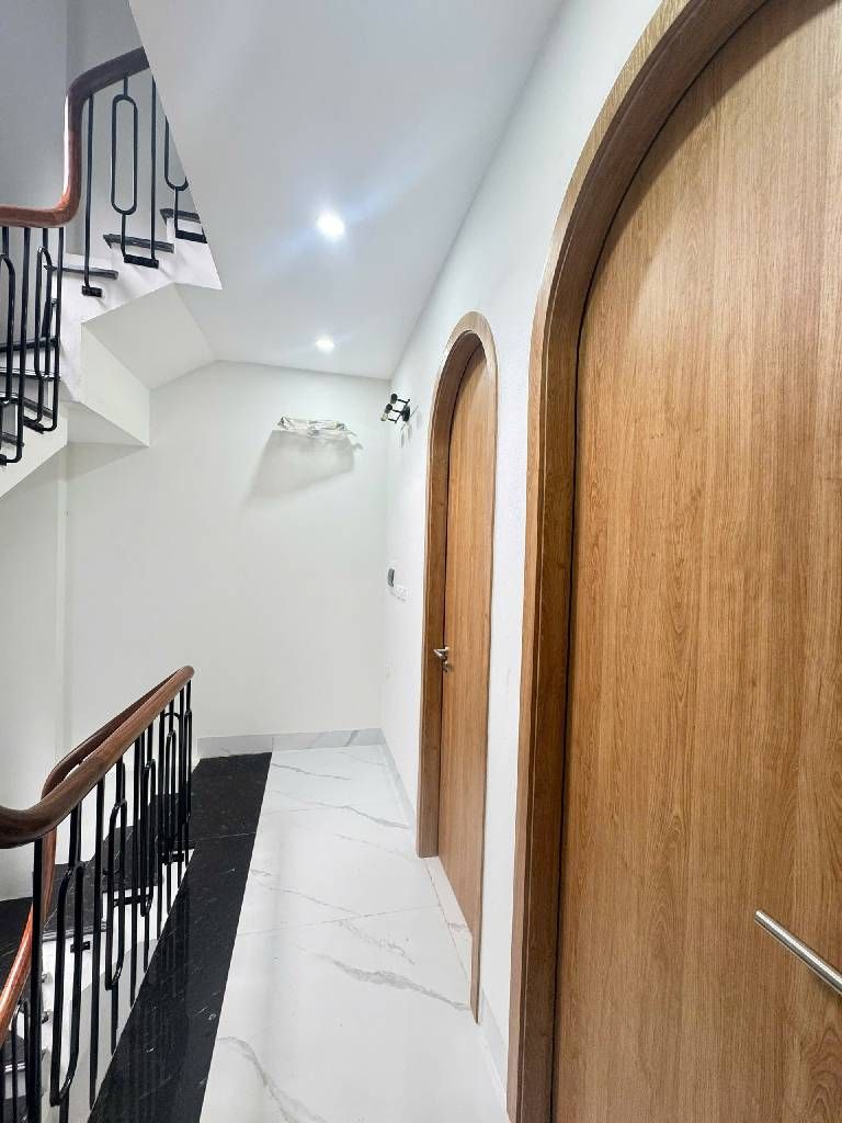 Bán nhà Ngõ Thổ Quan - diện tích 26m2 5 tầng - Nhà mới full nội thất - giá 8,7 tỷ