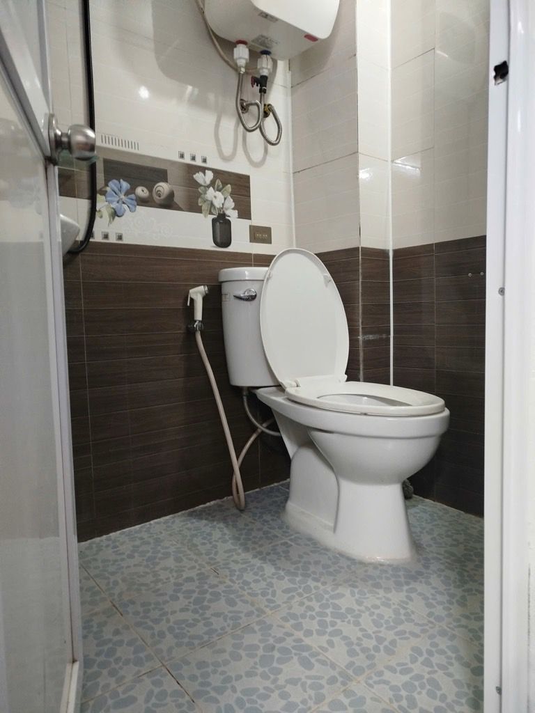 Bán nhà Định Công Hạ - diện tích 28m2 3 tầng - Nhà căn góc, full nội thất - giá 3,3 tỷ