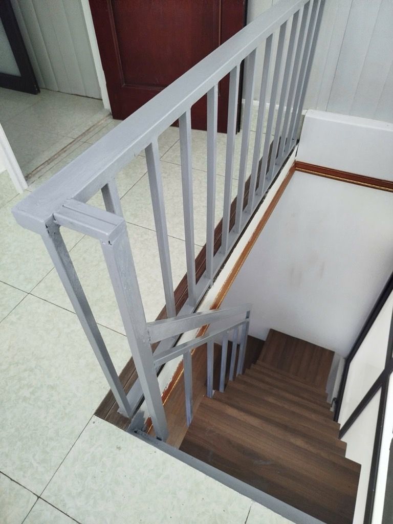 Bán nhà Định Công Hạ - diện tích 28m2 3 tầng - Nhà căn góc, full nội thất - giá 3,3 tỷ