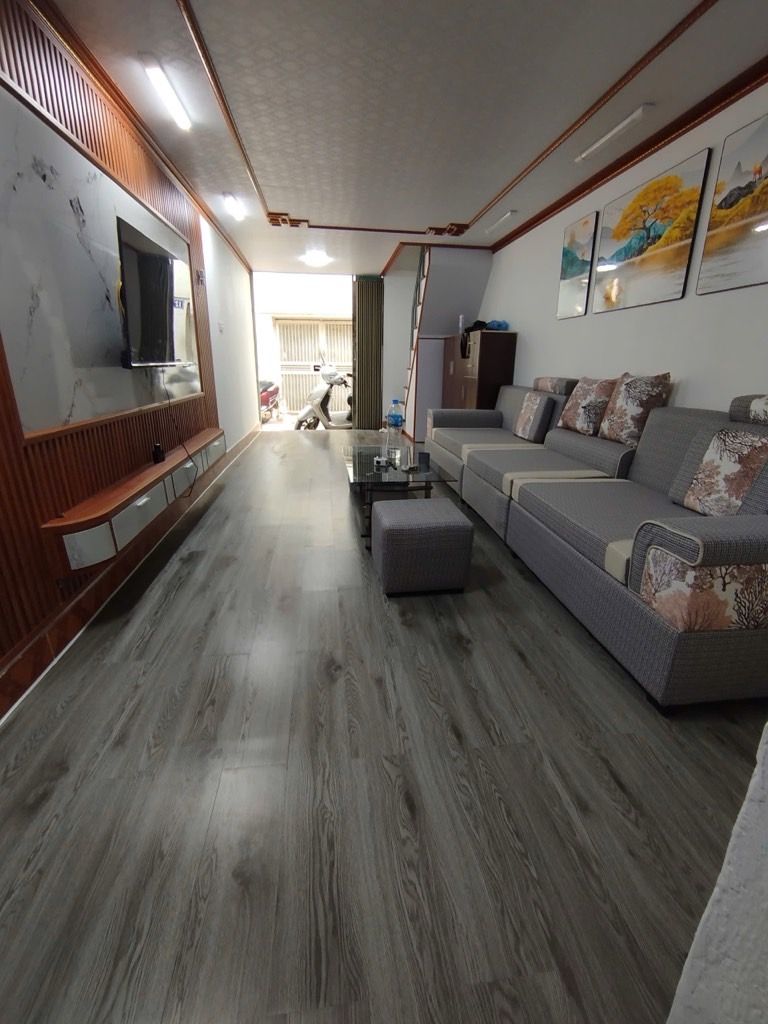 Bán nhà Định Công Hạ - diện tích 28m2 3 tầng - Nhà căn góc, full nội thất - giá 3,3 tỷ