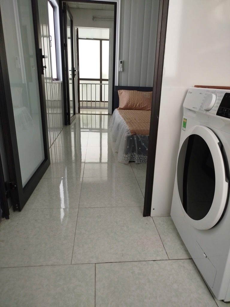 Bán nhà Định Công Hạ - diện tích 28m2 3 tầng - Nhà căn góc, full nội thất - giá 3,3 tỷ