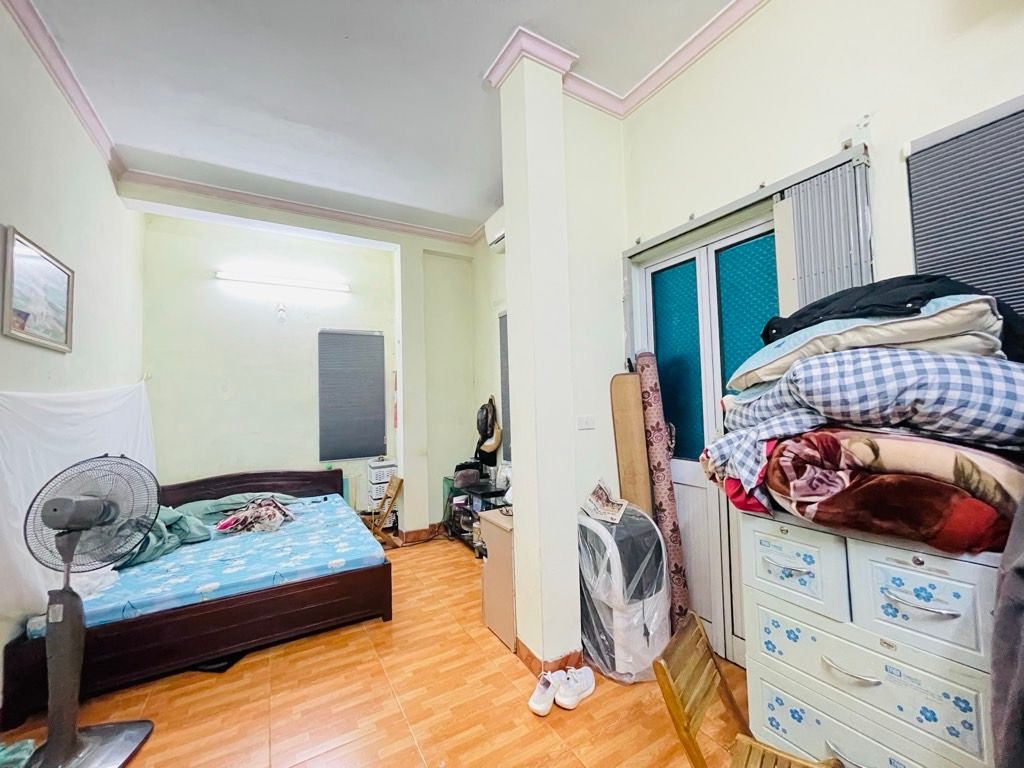 Bán nhà Đại La - diện tích 41.1m2 5 tầng - Ngõ thông tứ tung, 3 đường vào nhà - giá 14,2 tỷ