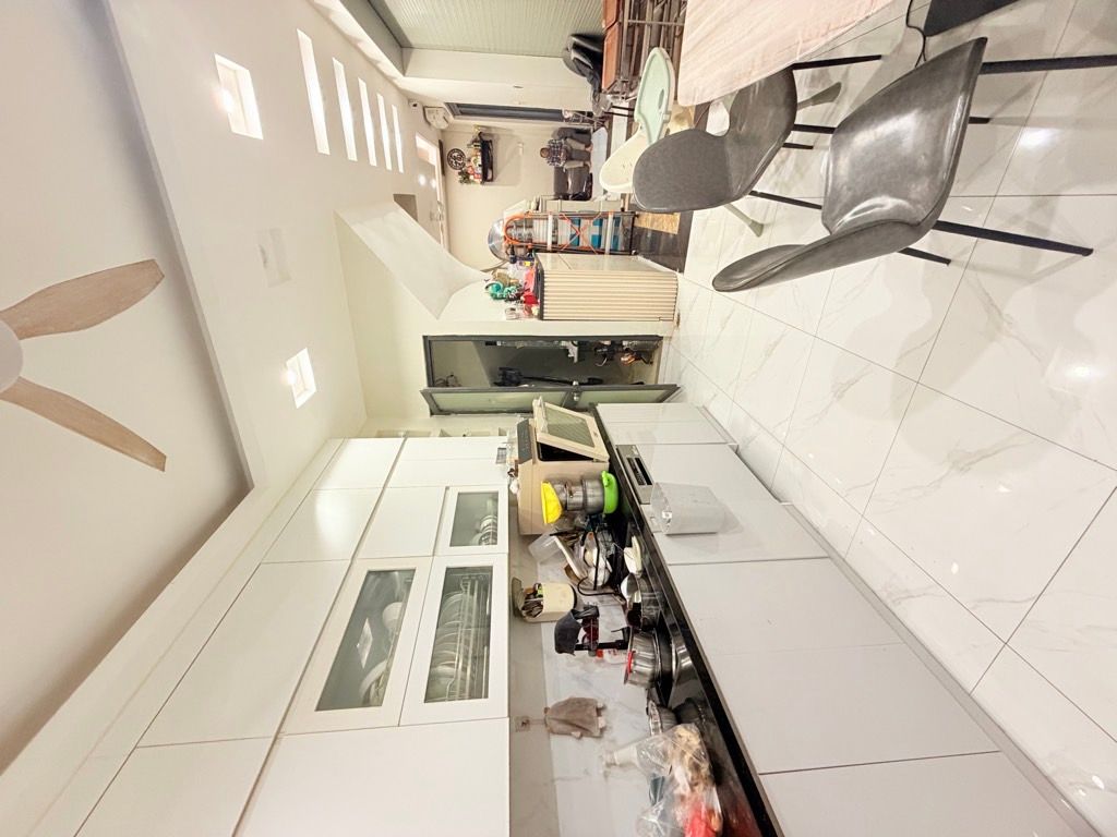 Bán nhà Thái Hà - diện tích 41.8m2 5 tầng - Sổ đỏ nở hậu, chính chủ - giá 16 tỷ