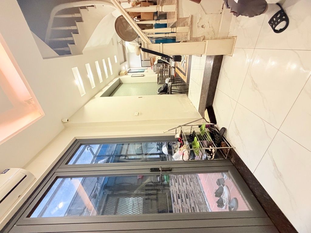 Bán nhà Thái Hà - diện tích 41.8m2 5 tầng - Sổ đỏ nở hậu, chính chủ - giá 16 tỷ