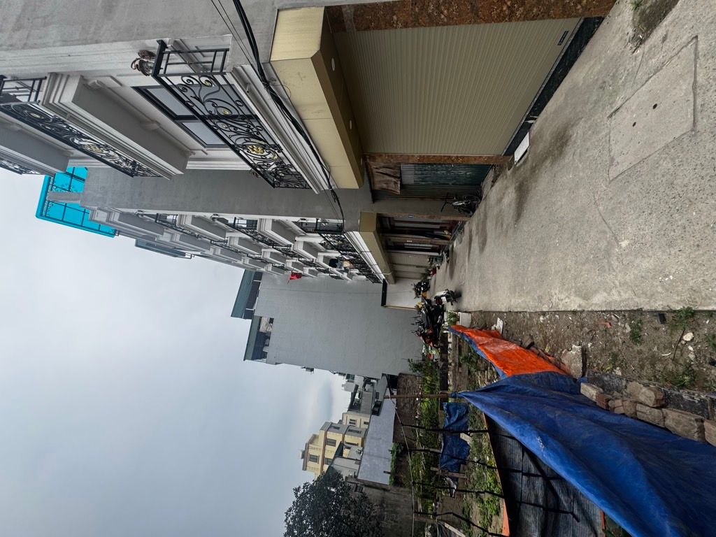 Bán nhà Thanh Lân - diện tích 51.7m2 1 tầng - Ô TÔ - giá 9,7 tỷ