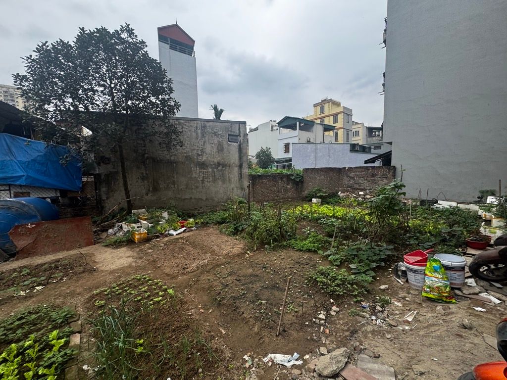 Bán nhà Thanh Lân - diện tích 51.7m2 1 tầng - Ô TÔ - giá 9,7 tỷ