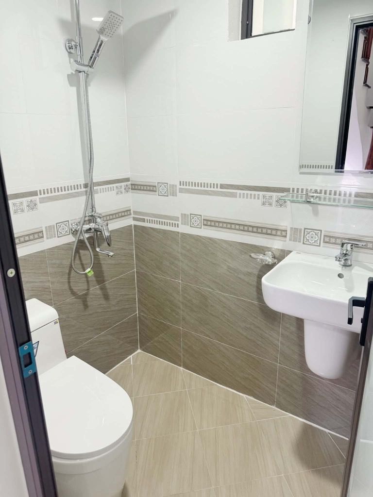 Bán nhà Đông thiên - diện tích 17m2 3 tầng - ô tô tránh - giá 3,0 tỷ