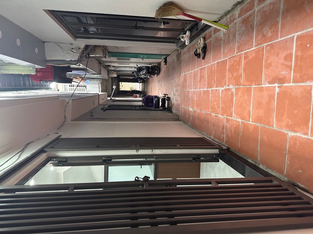 Bán nhà Đông thiên - diện tích 17m2 3 tầng - ô tô tránh - giá 3 tỷ