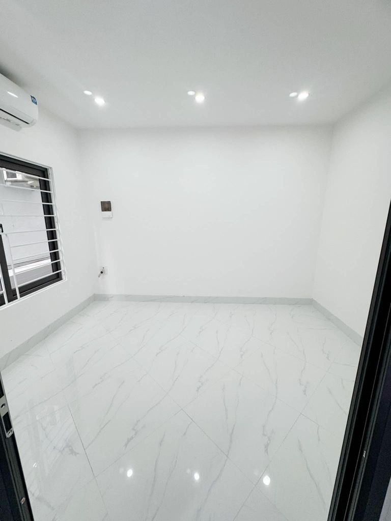 Bán nhà Đông thiên - diện tích 17m2 3 tầng - ô tô tránh - giá 3 tỷ