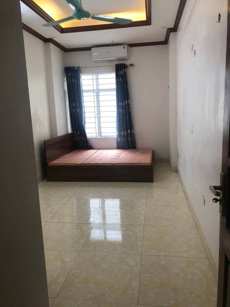 Bán nhà Trương Định - diện tích 44m2 5 tầng - Nhà dân xây - giá 11,2 tỷ