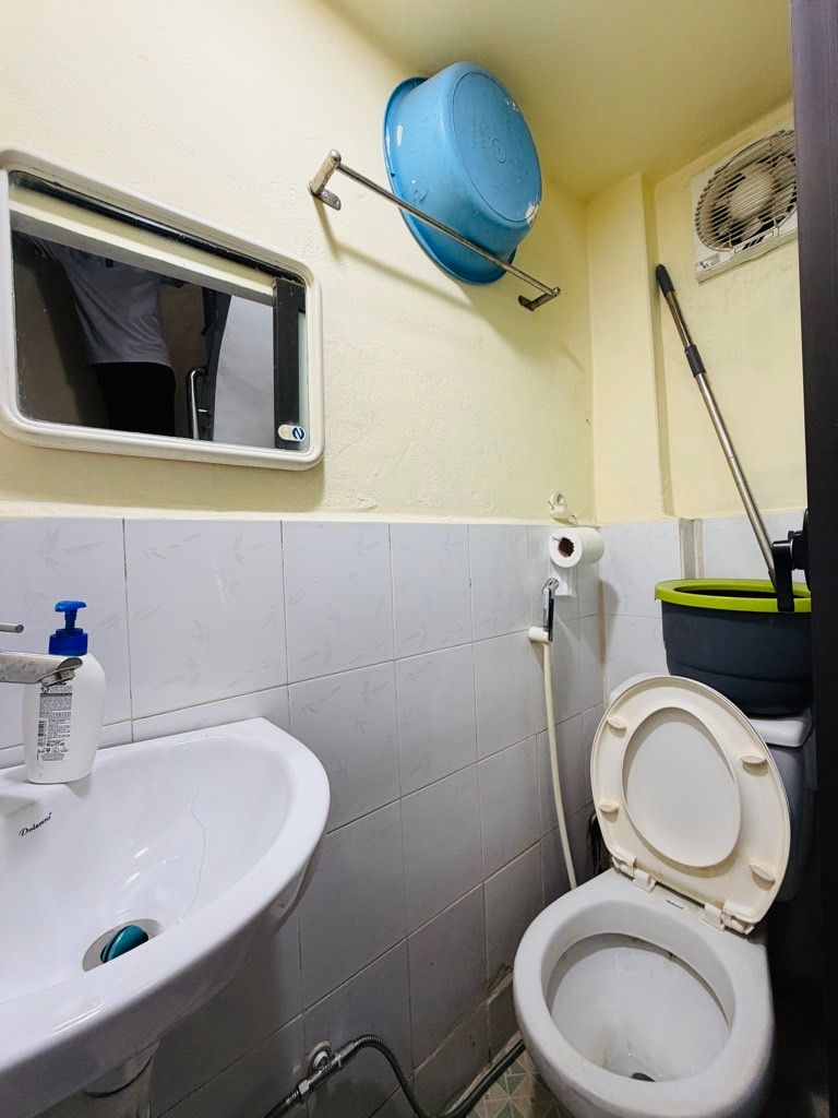 Bán nhà Phương Mai - diện tích 15m2 4 tầng - ngõ thông - giá 5,98 tỷ