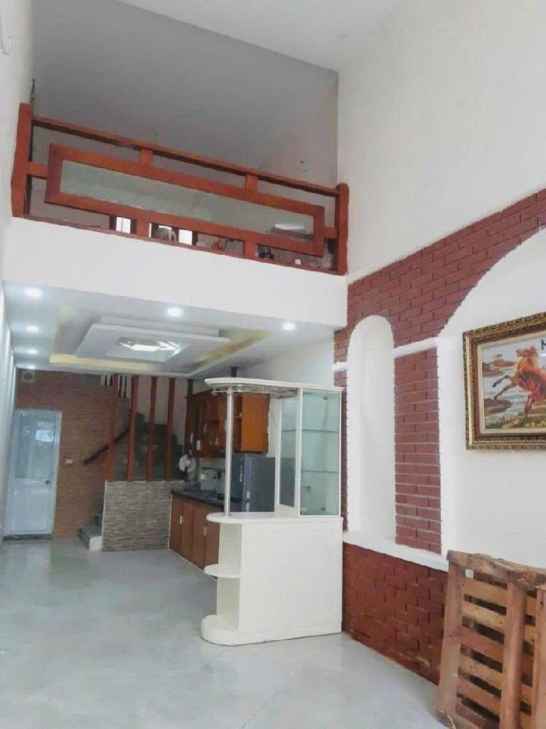 Bán nhà Lĩnh Nam - diện tích 36m2 4 tầng - Ngách thông ô tô - giá 7,9 tỷ