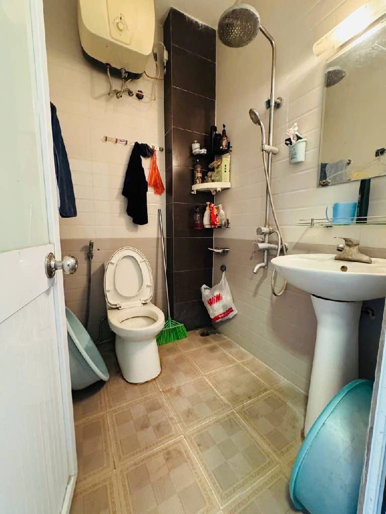 Bán nhà Lĩnh Nam - diện tích 36m2 4 tầng - Ngách thông ô tô - giá 7,9 tỷ