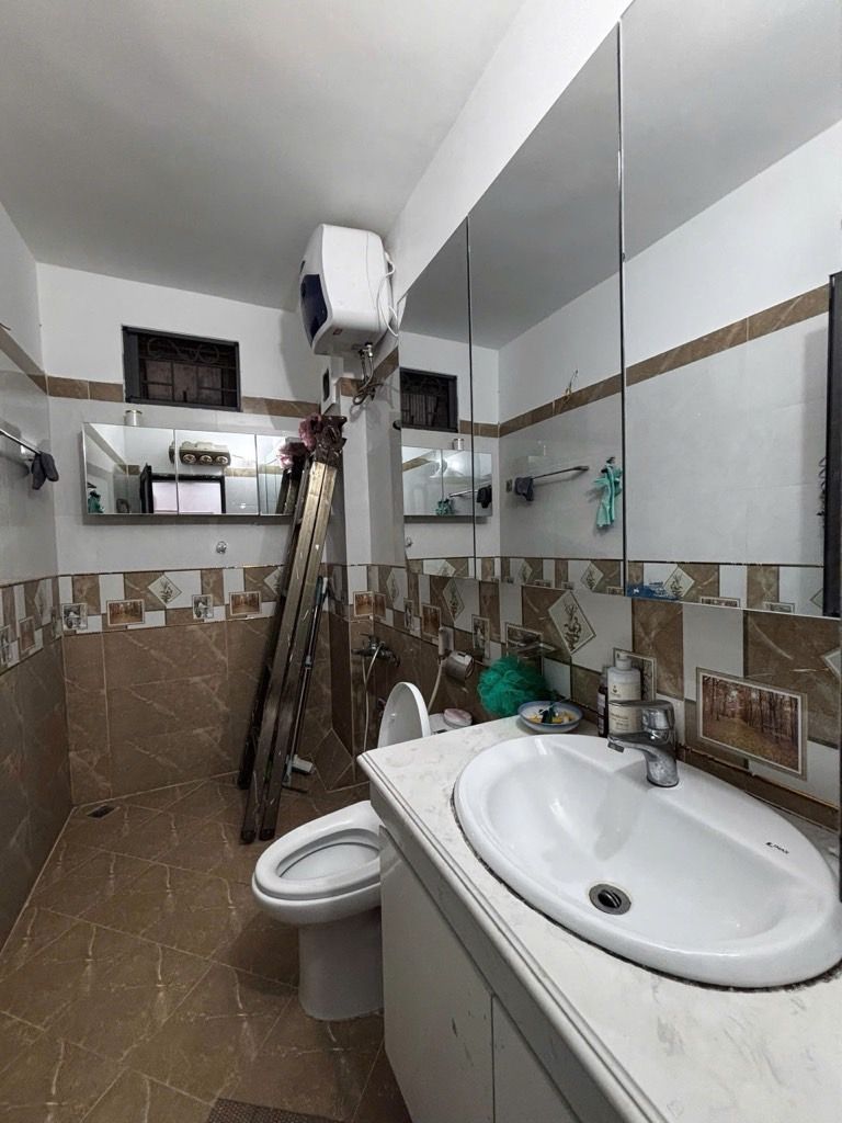 Bán nhà Láng Hạ - diện tích 33.3m2 5 tầng - Nhà đẹp hiếm có - giá 11,3 tỷ