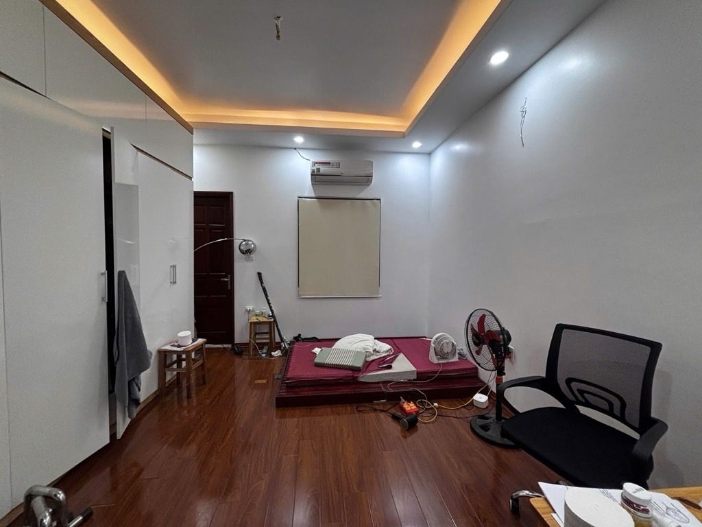 Bán nhà Láng Hạ - diện tích 33.3m2 5 tầng - Nhà đẹp hiếm có - giá 11,3 tỷ