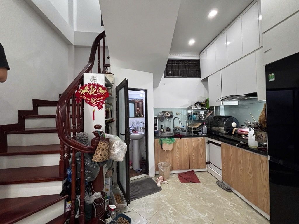 Bán nhà Láng Hạ - diện tích 33.3m2 5 tầng - Nhà đẹp hiếm có - giá 11,3 tỷ