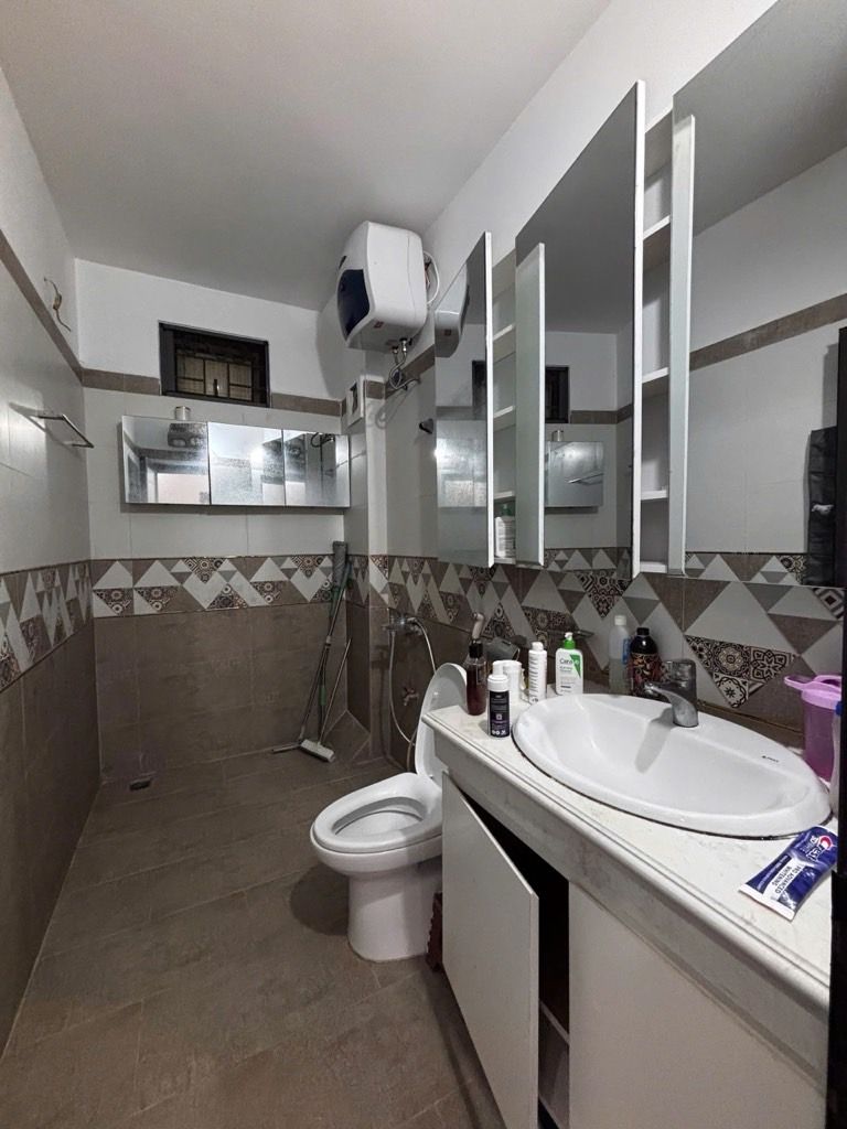 Bán nhà Láng Hạ - diện tích 33.3m2 5 tầng - Nhà đẹp hiếm có - giá 11,3 tỷ