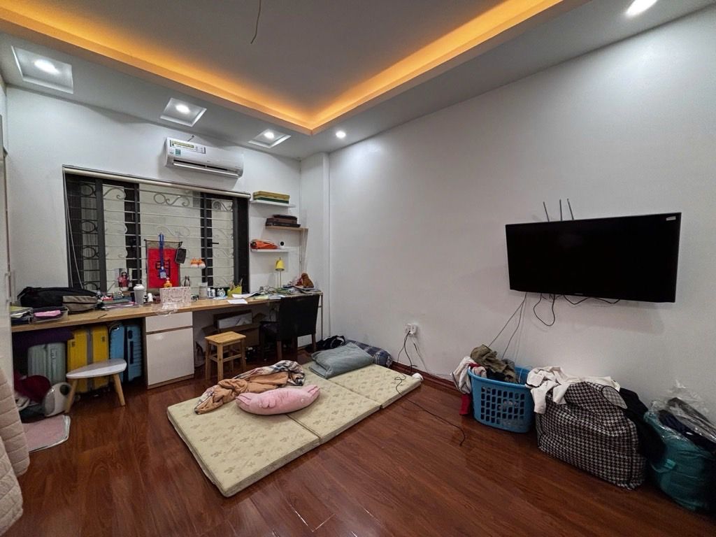 Bán nhà Láng Hạ - diện tích 33.3m2 5 tầng - Nhà đẹp hiếm có - giá 11,3 tỷ