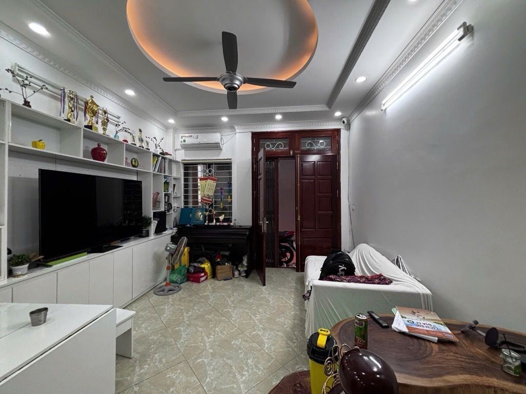 Bán nhà Láng Hạ - diện tích 33.3m2 5 tầng - Nhà đẹp hiếm có - giá 11,3 tỷ