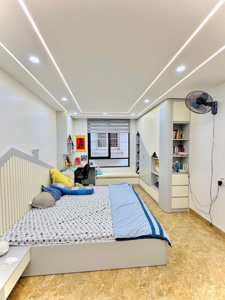 Bán nhà Ngõ Quỳnh - diện tích 29m2 5 tầng - gần ô tô - giá 11,9 tỷ