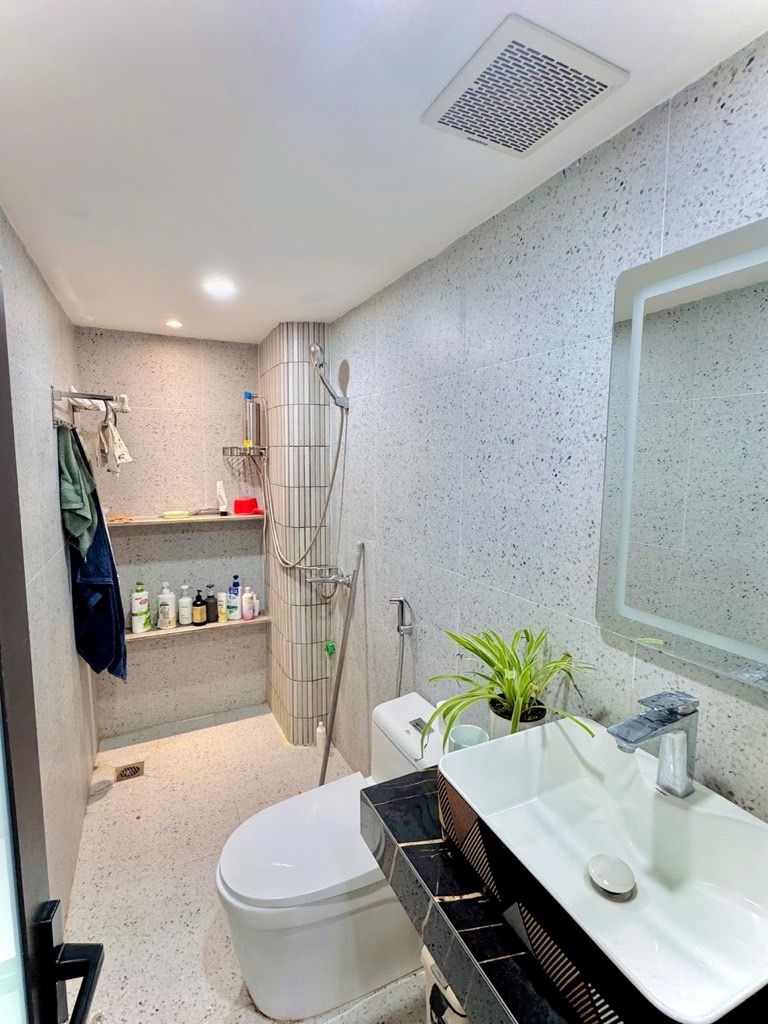 Bán nhà Ngõ Quỳnh - diện tích 29m2 5 tầng - gần ô tô - giá 11,9 tỷ