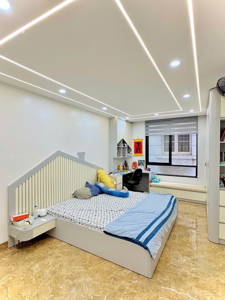 Bán nhà Ngõ Quỳnh - diện tích 29m2 5 tầng - gần ô tô - giá 11,9 tỷ