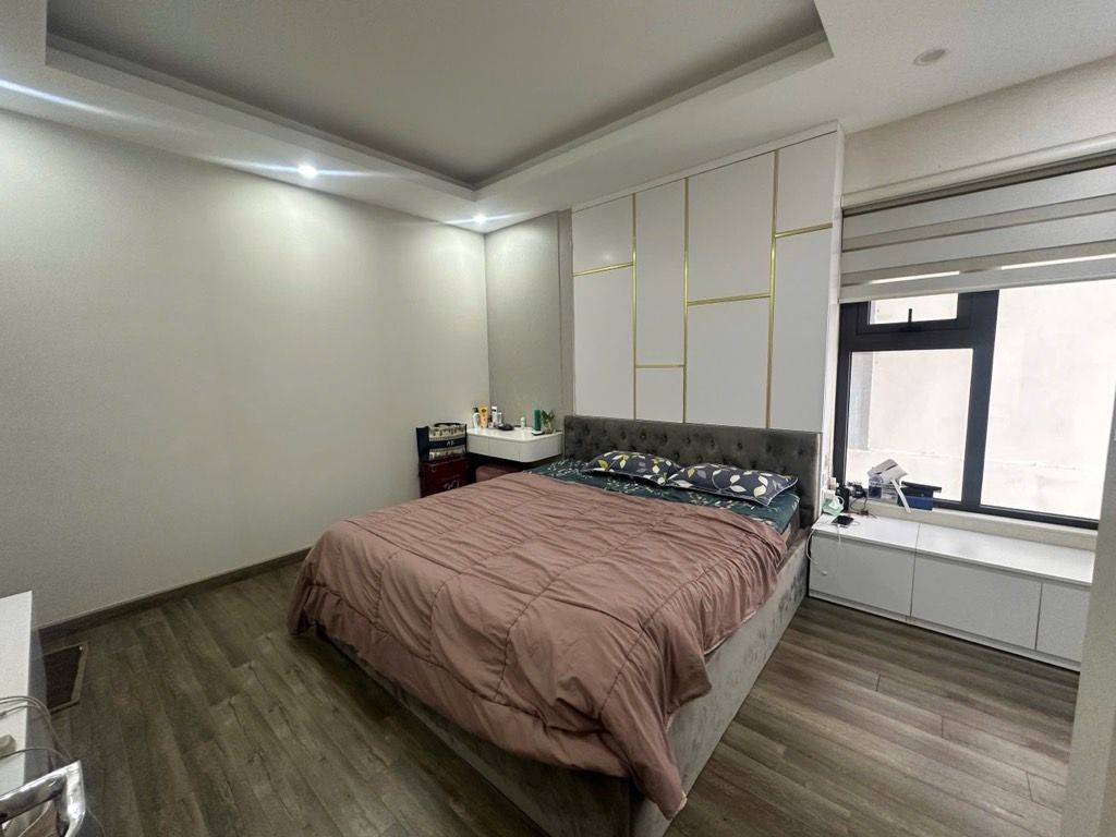 Bán nhà Lê Văn Lương - diện tích 98.4m2 1 tầng - Lô góc, view triệu đô - giá 8,2 tỷ