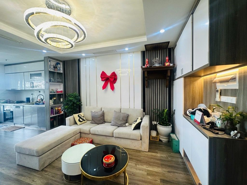 Bán nhà Lê Văn Lương - diện tích 98.4m2 1 tầng - Lô góc, view triệu đô - giá 8,2 tỷ