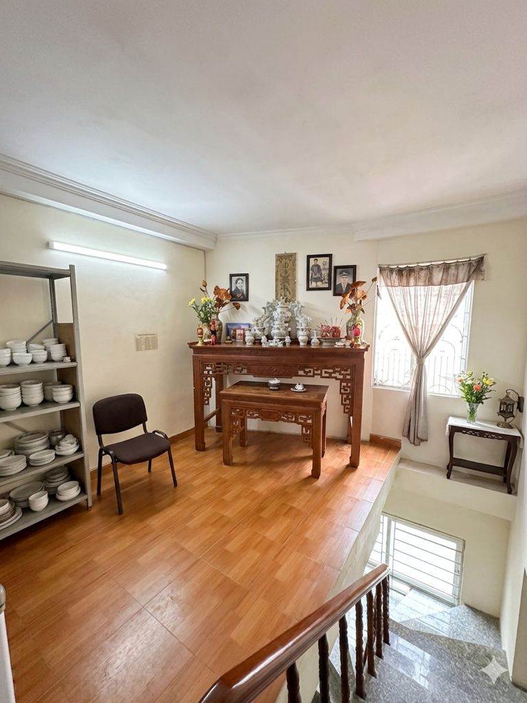 Bán nhà Thanh Lân - diện tích 38m2 4 tầng - Nhà 2 mặt thoáng - giá 9,3 tỷ