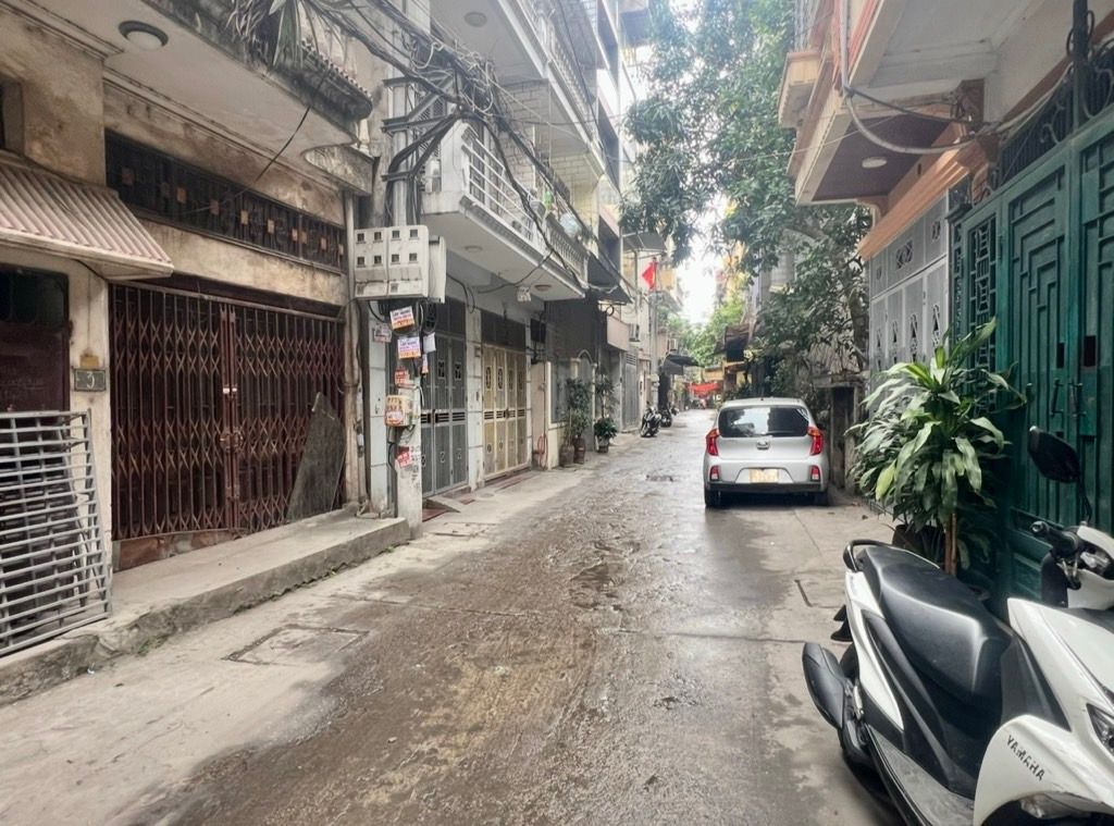 Bán nhà Nguyễn Đức Cảnh - diện tích 56.4m2 4 tầng - ô tô vào nhà - giá 14 tỷ