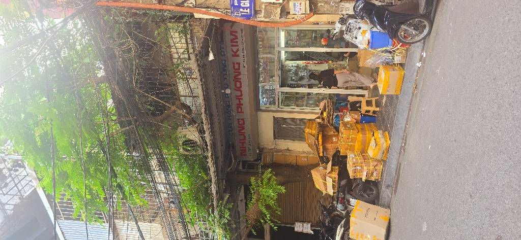 Bán nhà Lê Gia Đỉnh - diện tích 29,6m2 2 tầng - Ô tô tránh - giá 11,8 tỷ