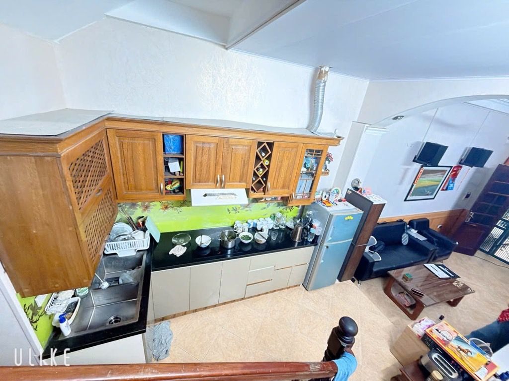 Bán nhà Lương Sử C - diện tích 42,2m2 4 tầng - Nhà đẹp ở ngay - giá 9,8 tỷ