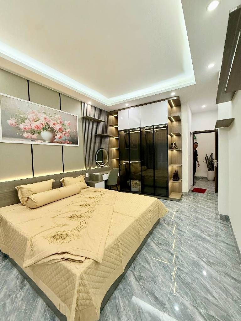 Bán nhà Tân Mai - diện tích 26m2 5 tầng - Nhà đẹp đủ công năng - giá 8,6 tỷ