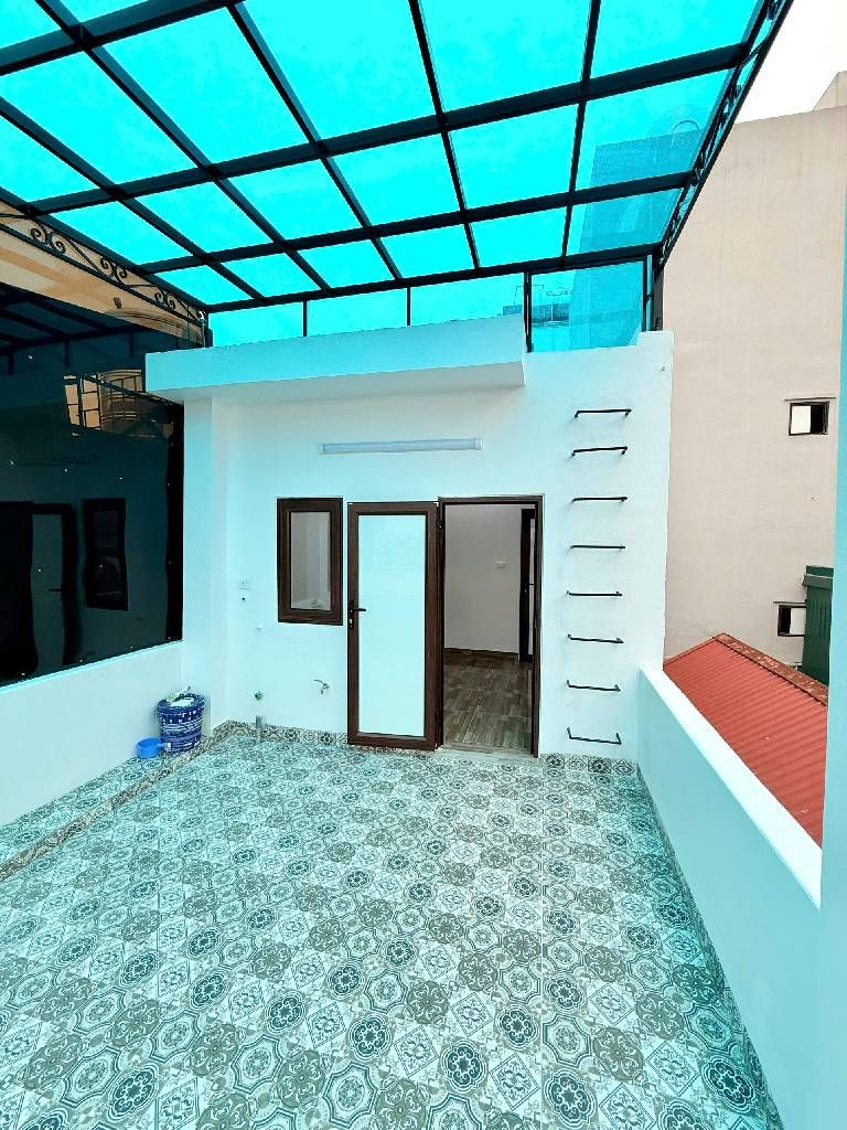 Bán nhà Tân Mai - diện tích 26m2 5 tầng - Nhà đẹp đủ công năng - giá 8,6 tỷ