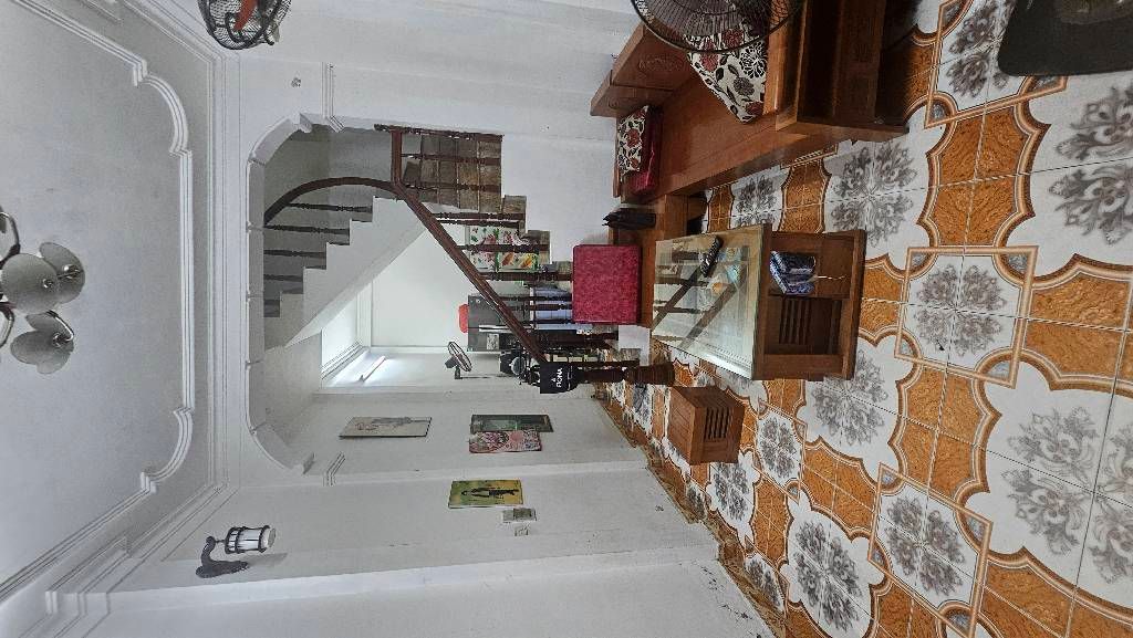 Bán nhà Tân Mai - diện tích 39m2 3 tầng - gần ô tô - giá 8,5 tỷ