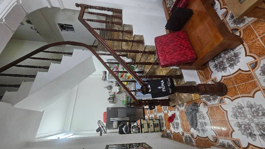 Bán nhà Tân Mai - diện tích 39m2 3 tầng - gần ô tô - giá 8,5 tỷ